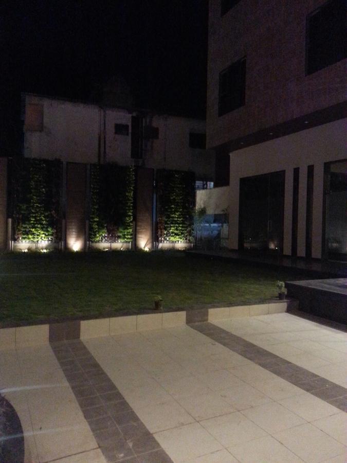 Enrise By Sayaji Ahmednagar Hotel Exterior photo